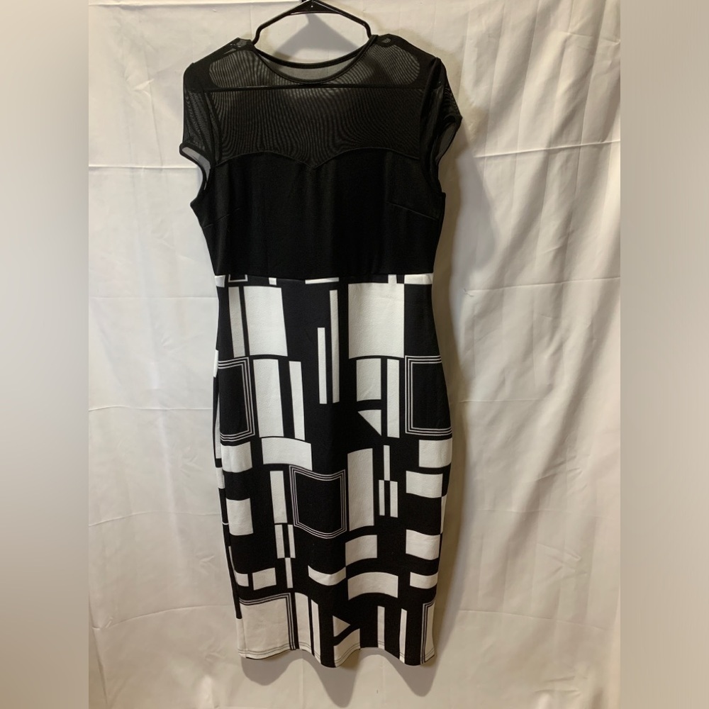 3/$28❤️EMERY ROSE black-and-white dress, size XL